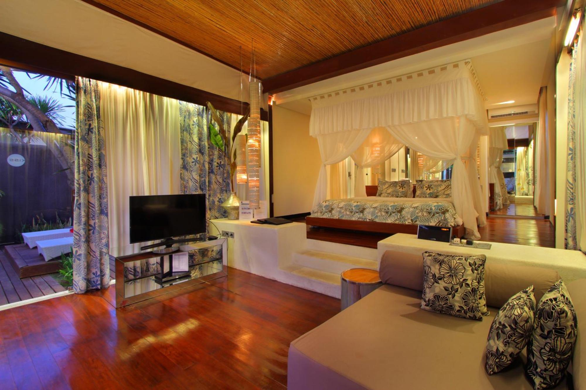 One Bedroom Pool Villa Suite